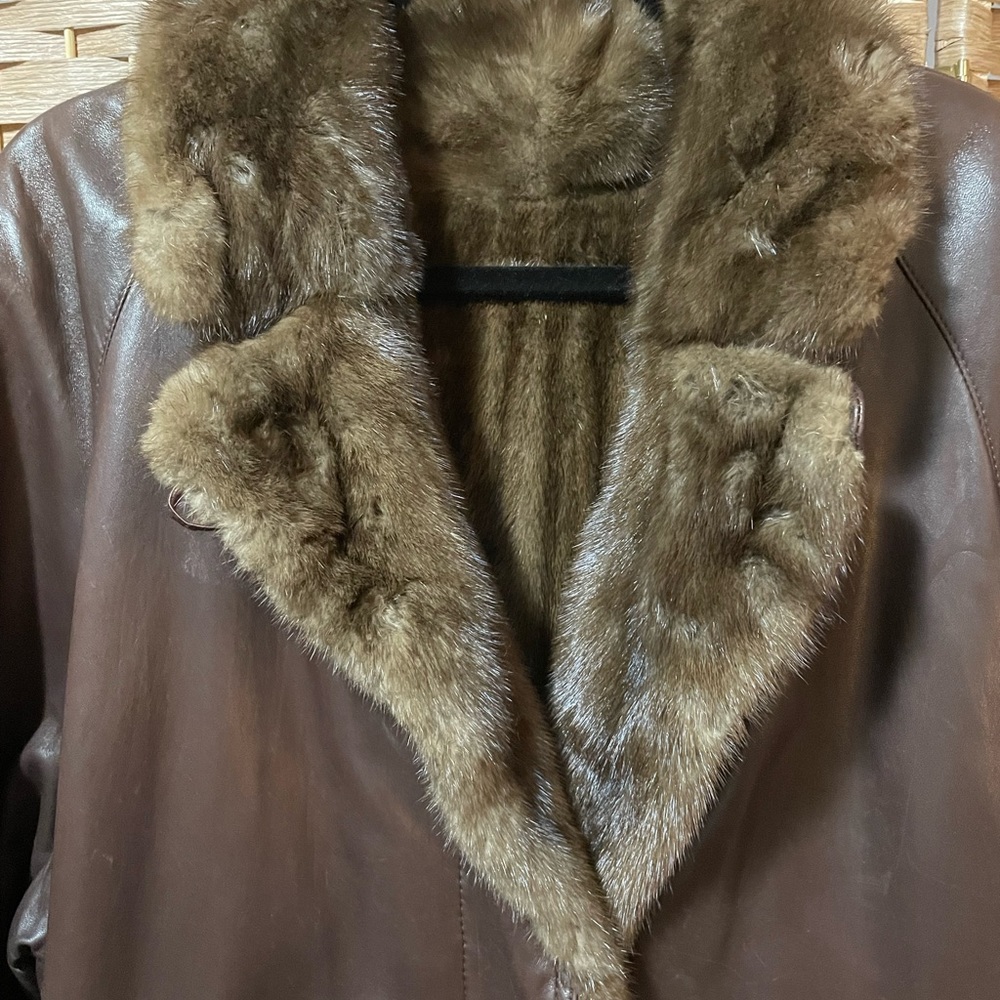 Vintage Lambskin mink fur trench Sold as is. - Picture 8 of 11